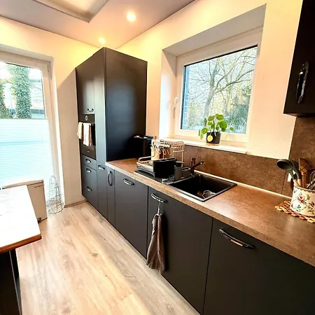 Neu! 95m2 Entspannung Pur Stilvolle 3zkb Mit Privatgarten In Ruhiger Lage Apartmán Aurich