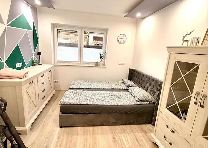 Entspannung Pur Stilvolle 3zkb Mit Privatgarten In Ruhiger Lage *