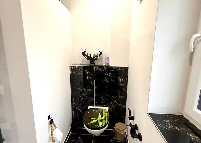 Apartment Entspannung Pur Stilvolle 3zkb Mit Privatgarten In Ruhiger Lage *