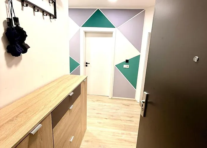 Entspannung Pur Stilvolle 3zkb Mit Privatgarten In Ruhiger Lage *